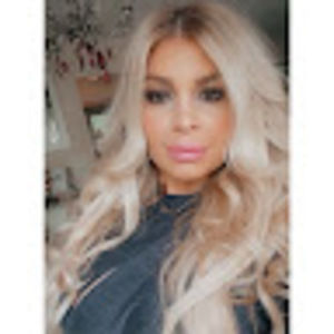 Meet your Posher, Jenelle